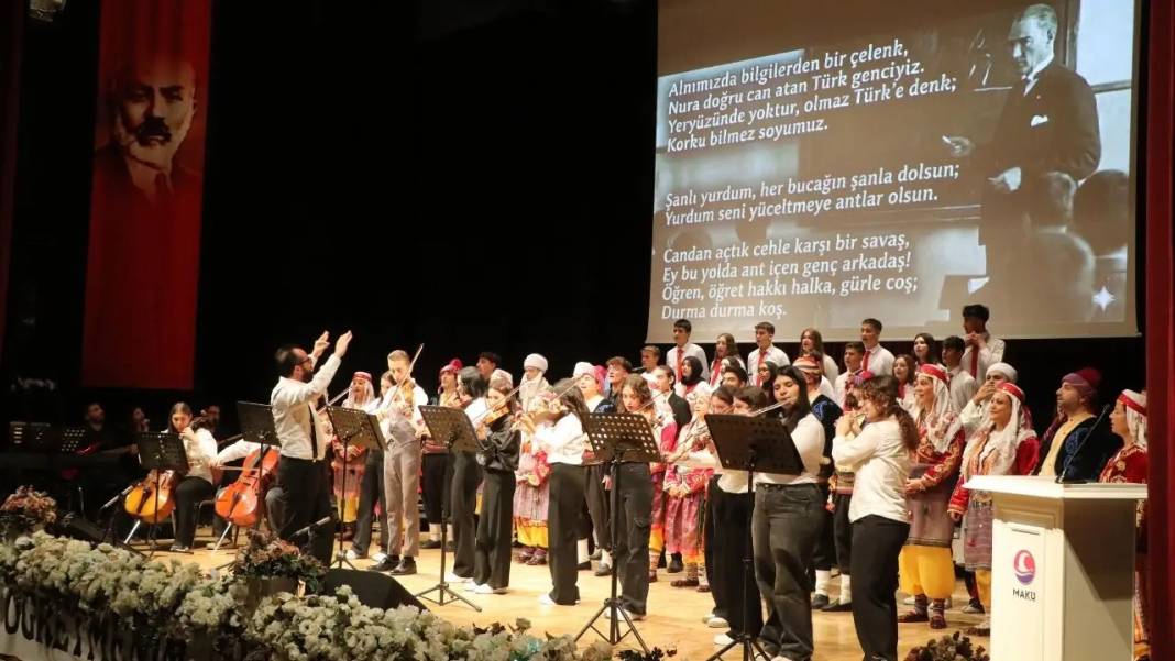 Burdur’da 24 Kasım Töreni Göz Kamaştırdı! Gösteriler Ayakta Alkışlandı 4